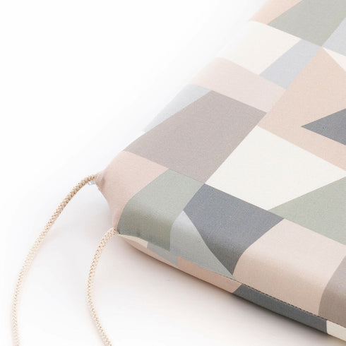 V7HE4BF52416C832F800230113353944929R4495540P2